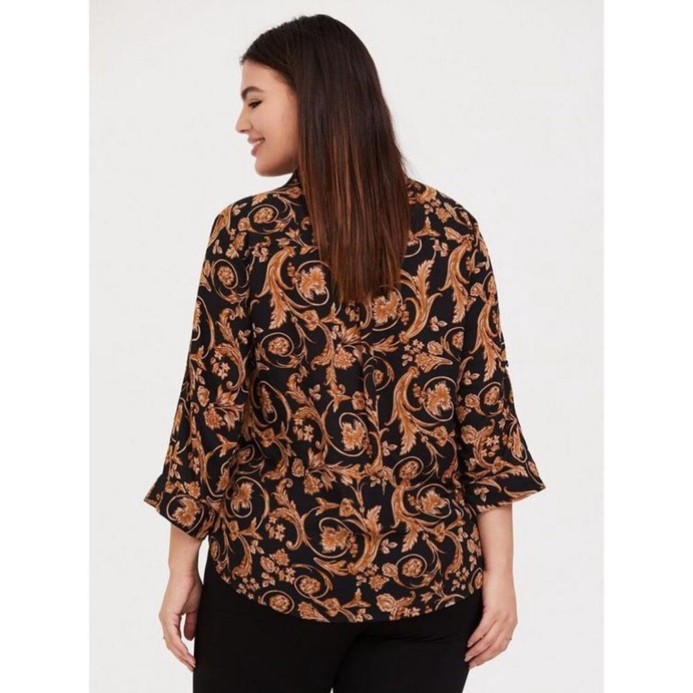 TORRID NWT Georgette Button-Down Pullover Blouse … - image 2